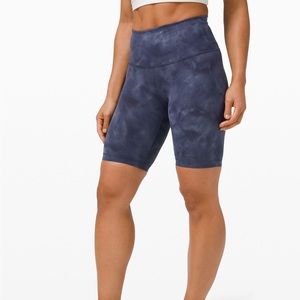 LuluLemon Wunder Train High Rise Short
